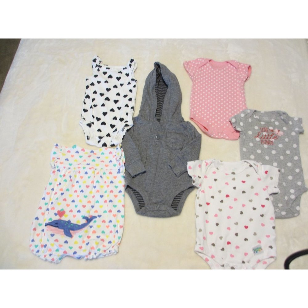 LOT OF 6 BABY GIRL BODYSUITS, 5 SHORT SLEEVED, 1 HOODIE, LONG SLEEVED 3 MONTHS